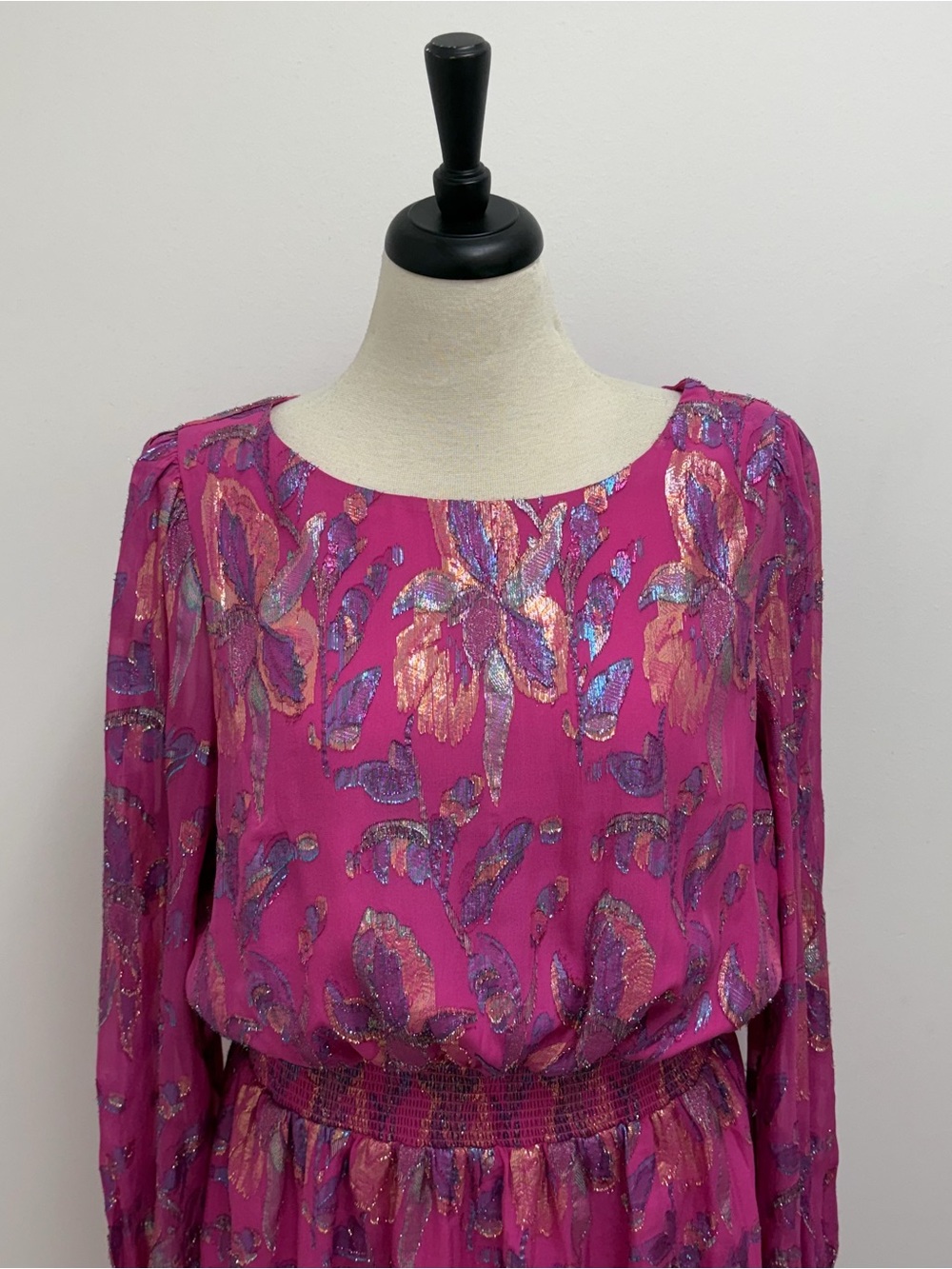 Lilly Pulitzer Cosita Acai Berry Floral Metallic Smocked Waist Blouson Dress 16 - Picture 2 of 13